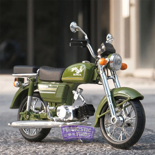 Honda 70 Diecast Motorcycle Model – 1:10 Scale