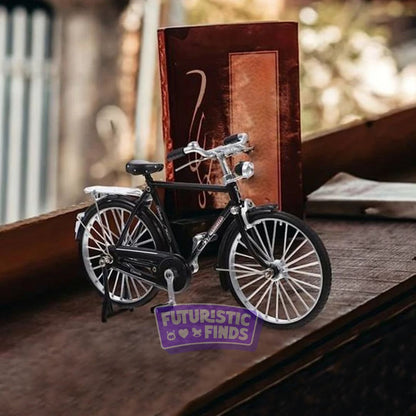 Retro Alloy Bicycle Diecast Model – 1:10 Scale