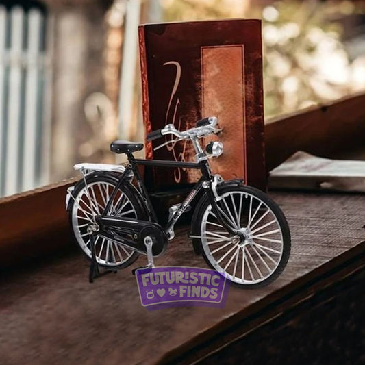 Retro Alloy Bicycle Diecast Model – 1:10 Scale